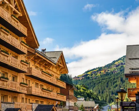 Hotel la Chaudanne โรงแรมในเมอริเบล