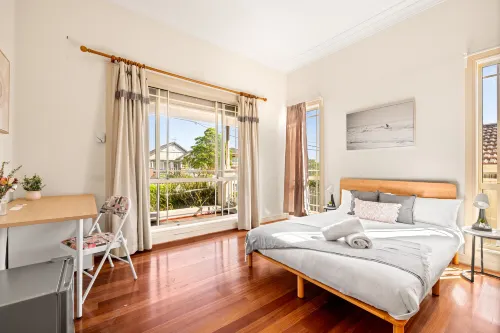 Quiet Cozy Rooms – Near Shops & Transit - Pensionat