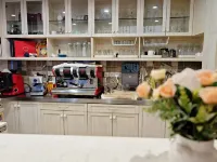 Bayview Hotel (Gulangyu Sanqiutian Wharf Longtou Road Snack Street Store