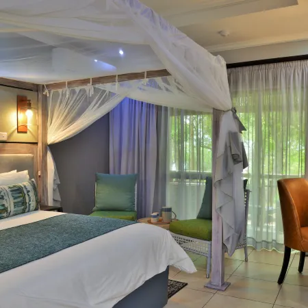 Cresta Mowana Safari Resort & Spa