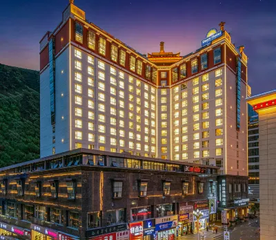 Days Wyndham Hotel in Malakhan, Aba Hotels in 