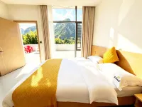 Zhenxi Mountain Lodge