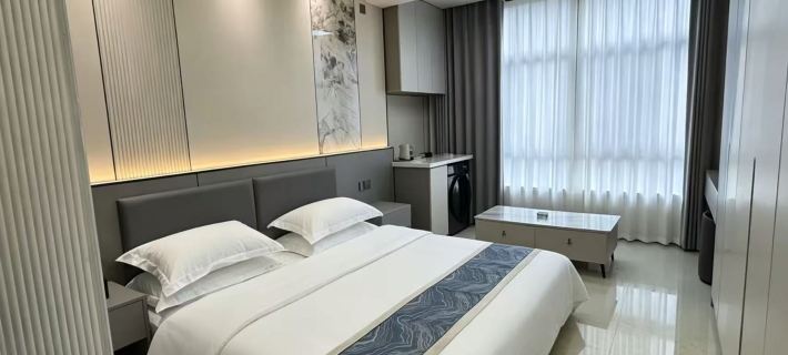Yixuan Light Luxury Homestay (Wang Family Courtyard) Отели в г. Линши