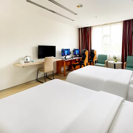 Yaxin E-Sports Hotel (Jishou Station)