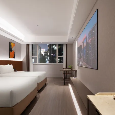 Lantuo Hotel (Dazhou Luofu Square Branch