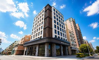 Explore Hotel