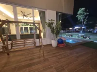 Tranquil Arcadia Homestay by Desaru - Villas