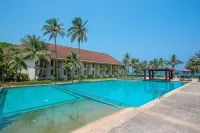The Nouveau Chumphon Beach Resort and Golf - Pool