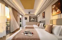 在山也·SANYEL拾光映月一畝三分地草原全景美宿（那拉提景區店） - 酒吧