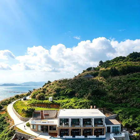 Puvis Wander Beachfront Seaview (Lower Dachen Island)