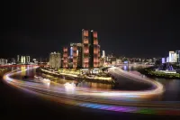 DaYin Hidden in City River View Cinema-style Homestay (Chongqing Jiefangbei Chaotianmen Square) - stanze in case private