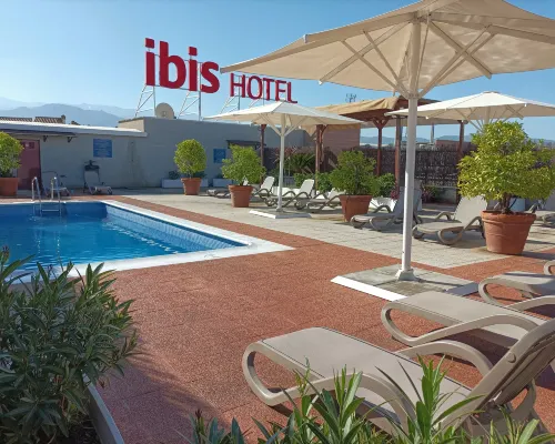 Ibis Granada Hotels near Carrefour