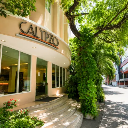Calypzo Bangkok Отели рядом с достопримечательностью «Станция метро Huai Khwang»