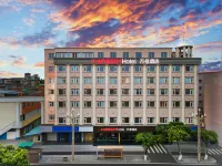 Wanxin Hotel (Chongzhou Municipal Government Branch) - parcheggio