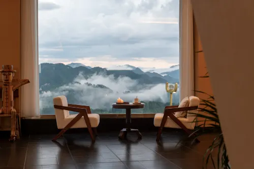 SUYE Hostel · Mountain Cottage (Xijiang Qianhu Miao Village West Gate Tourist Center Branch) - Wifi
