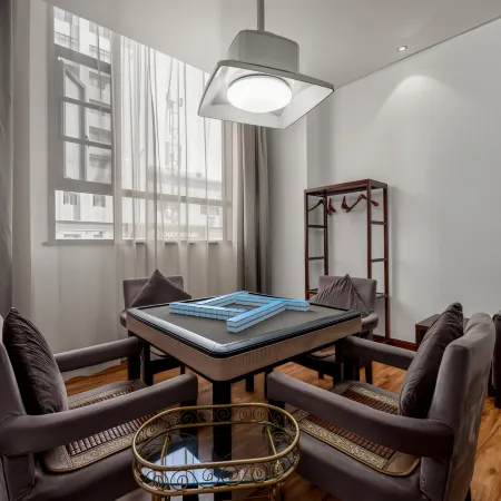 Intercity Hotel