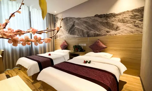 Colorful Danxia Stone City Hotel - 3-Star