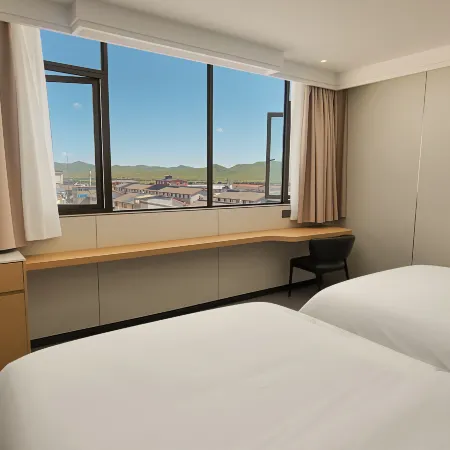Zoige Yuanli Hotel