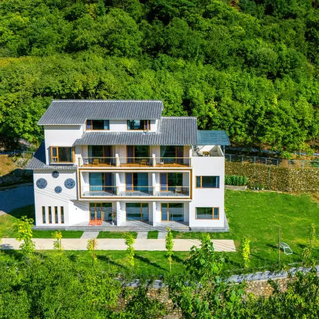 Qiye Forest Homestay