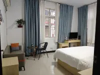 Chenlong Homestay (Lijiang Scenic Area) - 2 étoiles