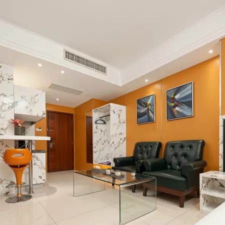 Jizhu Resort Hotel (Longhu Paradise Walk, Haikou East High-Speed Railway Station)