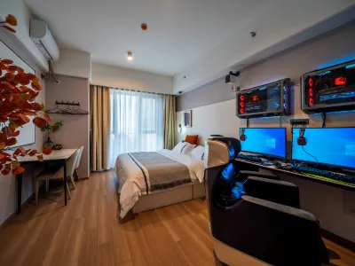 Crosser E-sports Hotel (Dalian Zhongshan Square Branch)