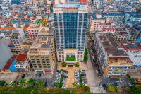 Coconut Rhyme Golden Dragon Hotel (Qionghai Yinhai Road Flagship) Hotels near Qionghai Railway Station