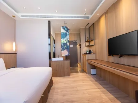 Euphoria Hotel Отели рядом с достопримечательностью «Lukang Shiyilou»