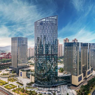 廣悅尊五象酒店（體育中心廣西規劃館地鐵站店） 鄰近东风路的酒店