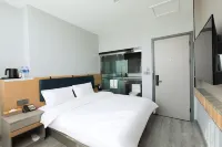 Ripple Hotel (Wutaishan Station Wenhui Road) - balcony