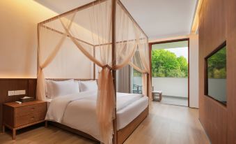 Ruo Yin•Natural Oxygen Bar Home Stay