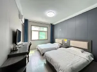 Caiyuan Business Hotel (Ankang Railway Station)