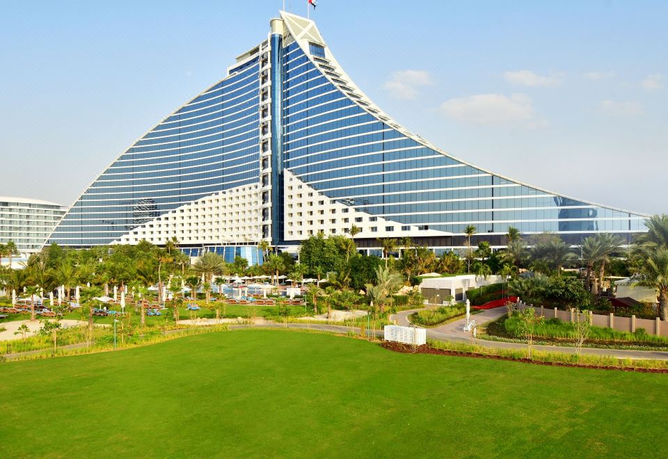 JUMEIRAH BEACH HOTEL 5* - Джумейра - ОАЭ - Туристическая компания ICS Travel Gro