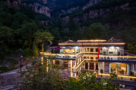 Tingshan Wanghu Homestay (Taihang Pinghu Branch) Отели рядом с достопримечательностью «The Red Flag Canal Scenic Area»