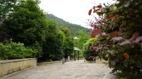 GreenTree Inn Hotel (Zunobligation Chuanbaoyuan City Plaza Branch)