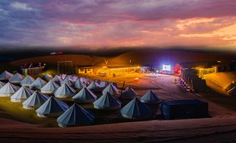 Tengger Desert Star International Camping Hotel