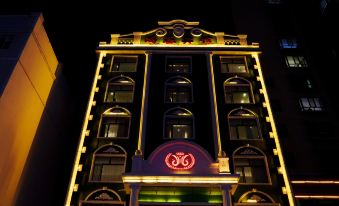 Hongji Business Hotel