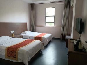 Xinglong Hotel