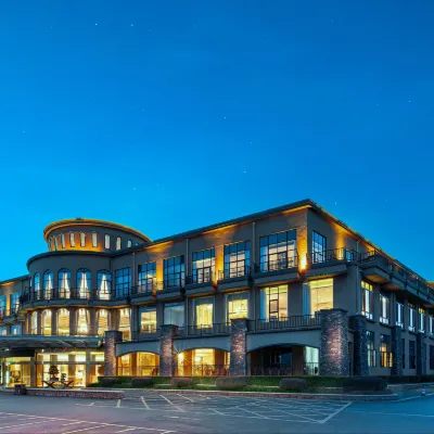 Golden Shining Gulf Hot Spring Resort Hotel Hotels in de buurt van Kylin Park