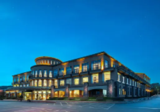 Golden Shining Gulf Hot Spring Resort Hotel