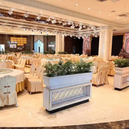 Huayu Hotel