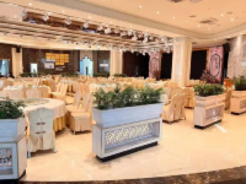 華昱ホテル（桂林高速鉄道北駅）