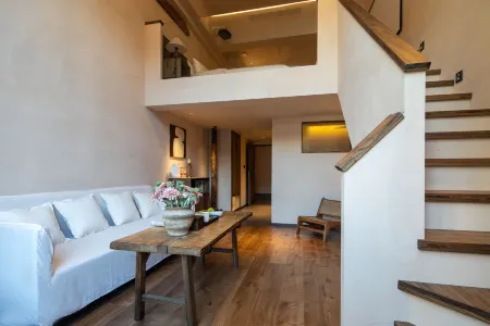 Chongqing Muye Hotel (Chongqing Nanbin Road Changjiahui Branch) Отели рядом с достопримечательностью «Tieshan Square»