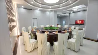 Huaxi International Hotel Hotels in Jingxi