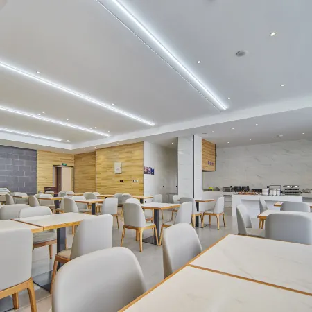 ALL IN HOTEL（Luqiao Shili Changjie · Zhongsheng Plaza Branch）