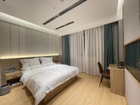 Hotel Sodombaj Hotels in Xinlong