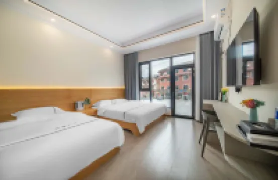 Yuanyuan Homestay (Hongyawa Wushan Branch)