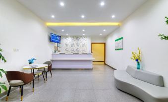 Joy Lai Hotel (Nanshan Subway Station)