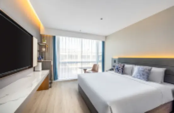 Palace Hotel (Daoxianghu Road Subway Station) Hotels in Xiang Mountain, Badachu Scenic Spot