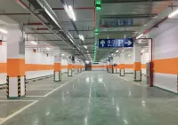 Saint Stone International Hotel - parking